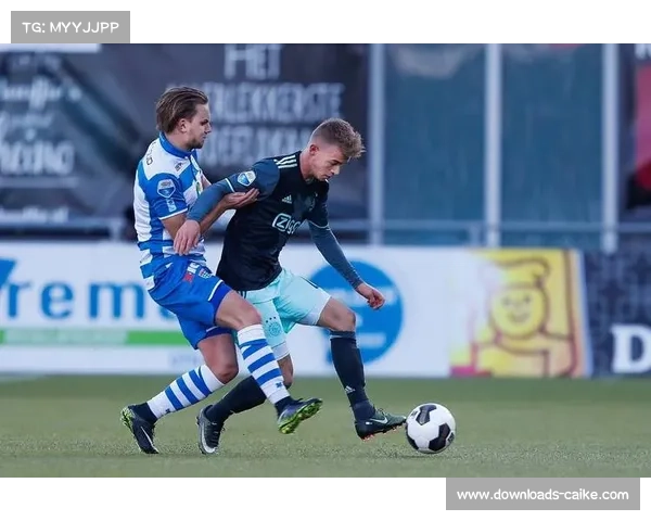 凯巴尔荣膺法甲八月最佳球员 巴黎FC迎来新星闪耀